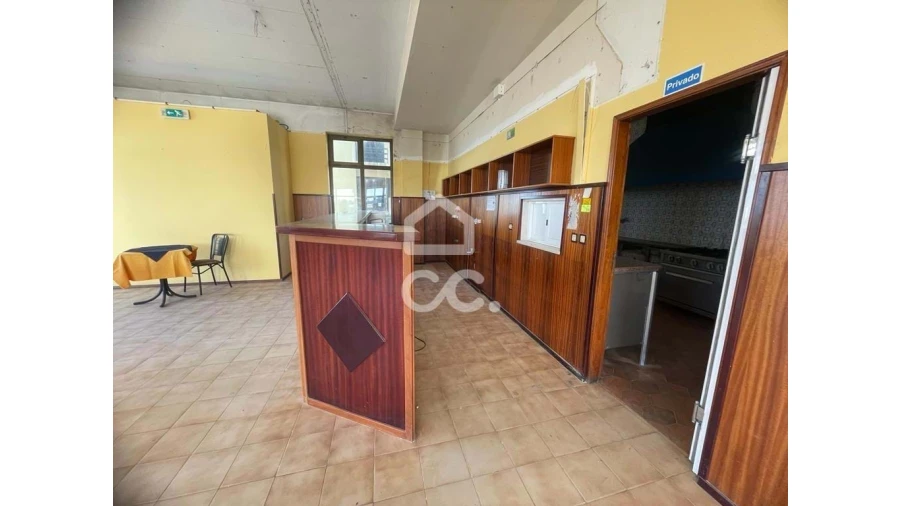 Negócio para Venda em Coimbrão Foto 2