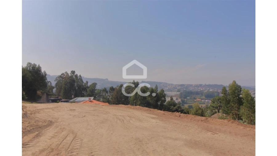 Terreno para Venda em São Tomé de Negrelos Foto 3