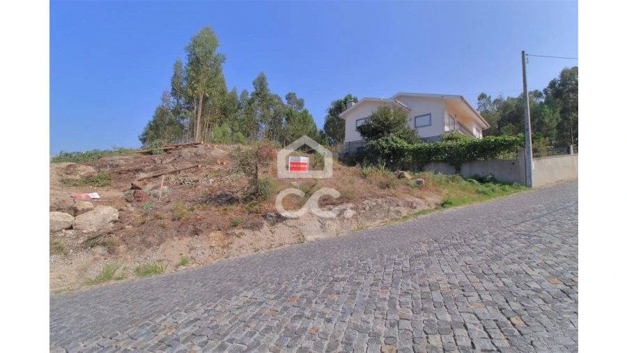 Terreno para Venda em São Tomé de Negrelos Foto 6