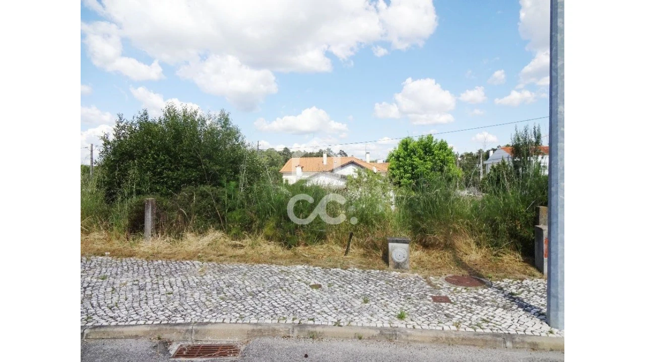 Terreno para Venda em Abraveses Foto 1