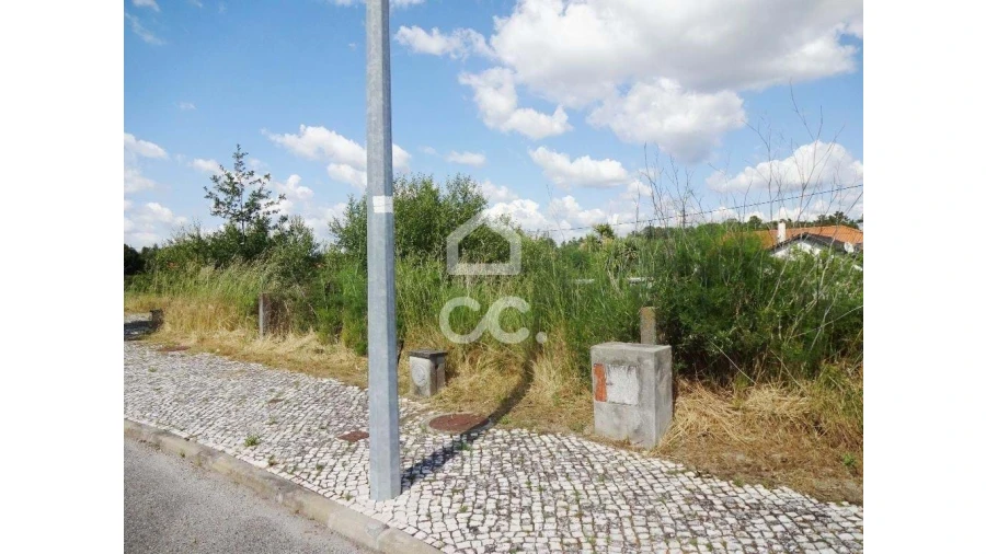 Terreno para Venda em Abraveses Foto 2