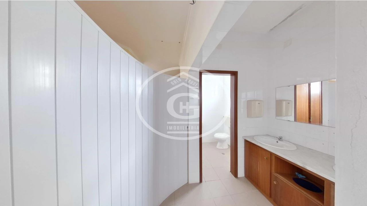 Armazém para Venda em Alpiarça Foto 17