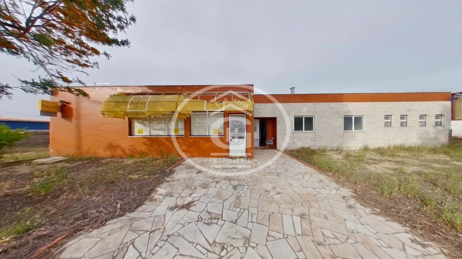 Armazém para Venda em Alpiarça Foto 1