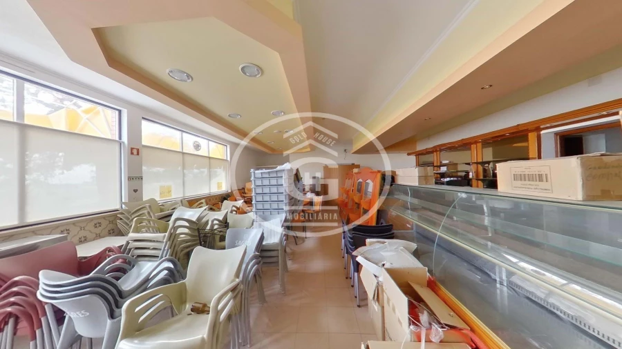 Armazém para Venda em Alpiarça Foto 4