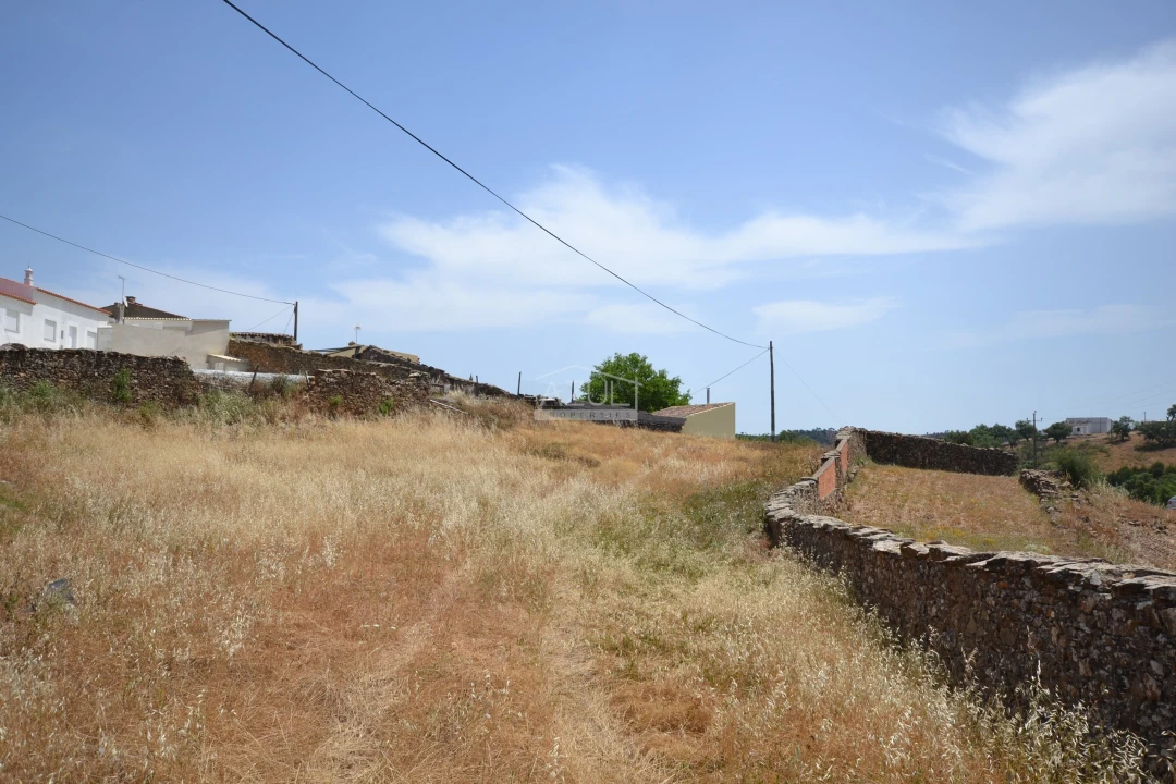 Terreno para Venda em Salir Foto 2