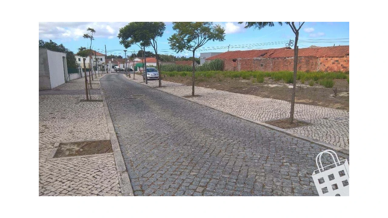 Terreno para Venda em Moita Foto 3