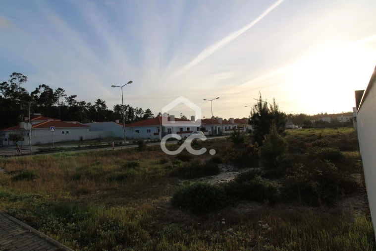 Terreno para Venda em Marinha Grande Foto 3
