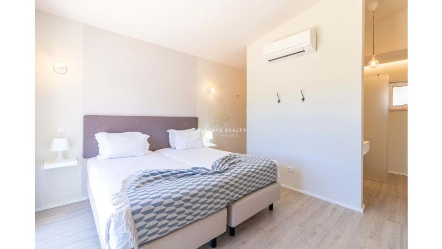 Negócio para Venda em Estômbar e Parchal Foto 13