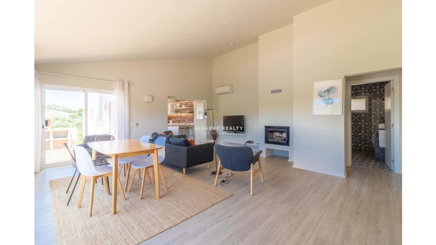 Negócio para Venda em Estômbar e Parchal Foto 6