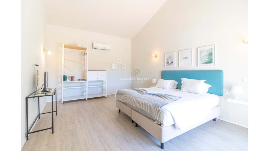 Negócio para Venda em Estômbar e Parchal Foto 11