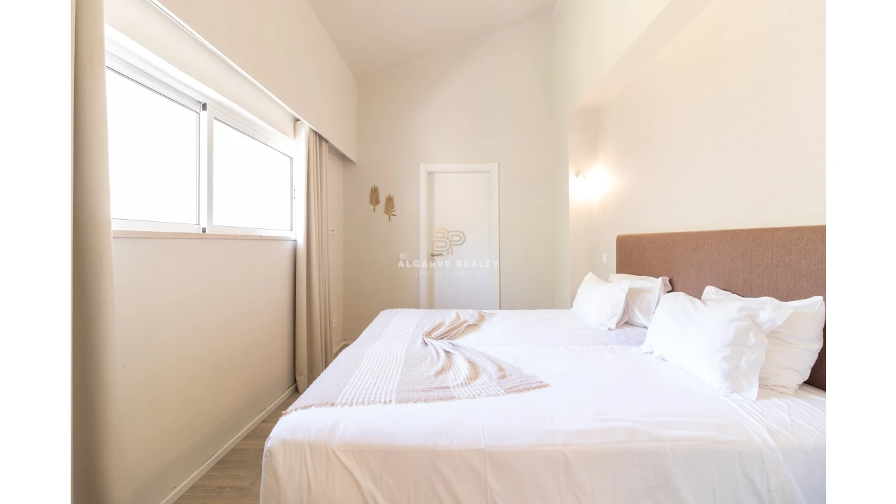 Negócio para Venda em Estômbar e Parchal Foto 17