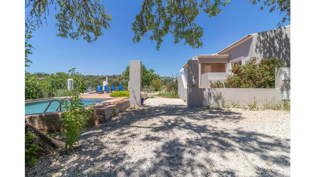 Negócio para Venda em Estômbar e Parchal Foto 2