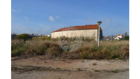 Terreno para Venda em Lagos (São Sebastião e Santa Maria)