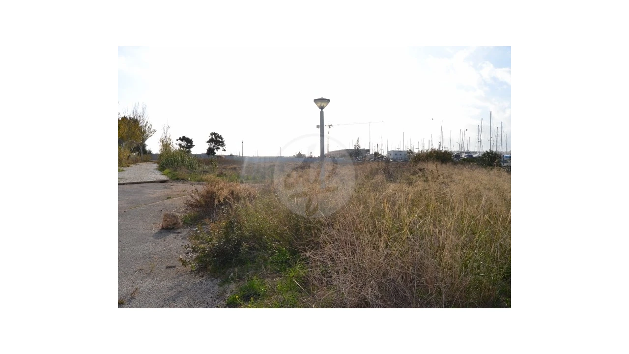 Terreno para Venda em Lagos (São Sebastião e Santa Maria) Foto 8