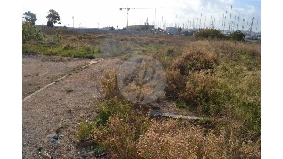 Terreno para Venda em Lagos (São Sebastião e Santa Maria) Foto 2