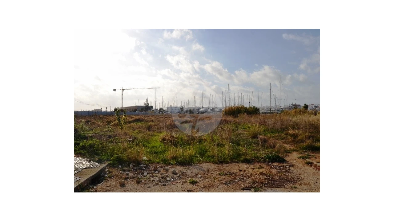 Terreno para Venda em Lagos (São Sebastião e Santa Maria) Foto 6