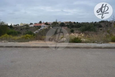 Terreno para Venda em Lagos (São Sebastião e Santa Maria)
