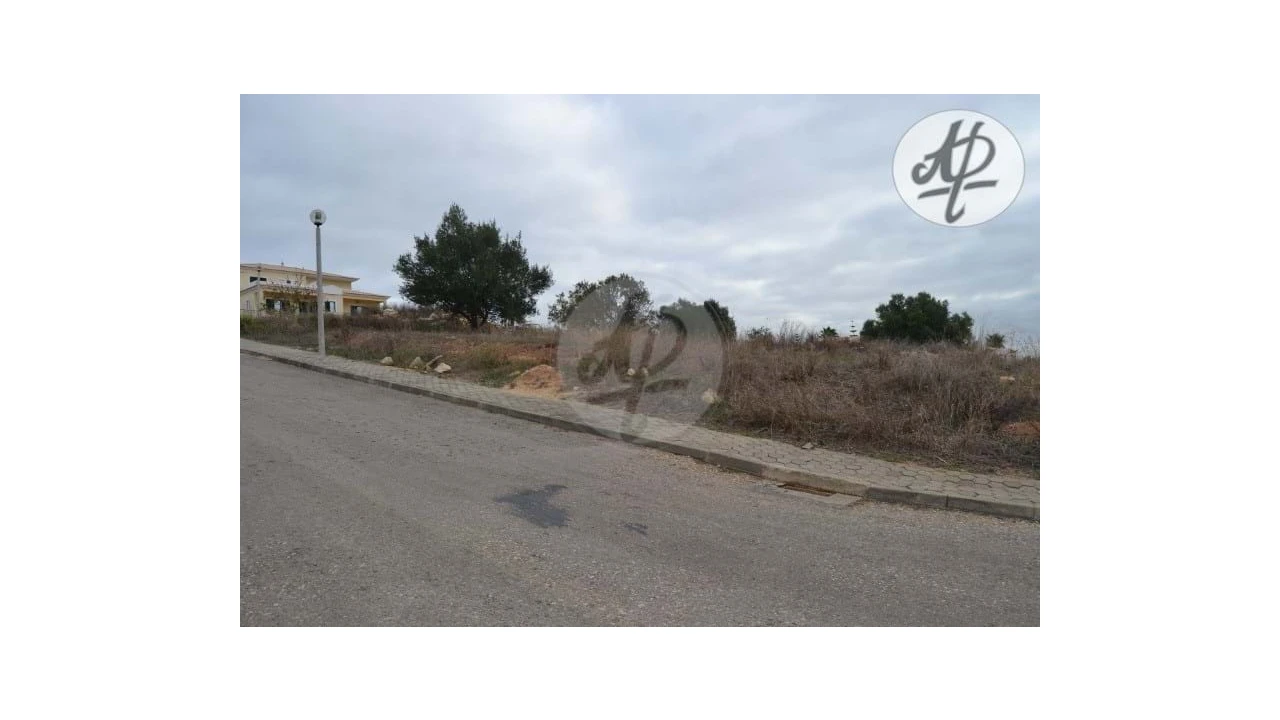 Terreno para Venda em Lagos (São Sebastião e Santa Maria) Foto 5