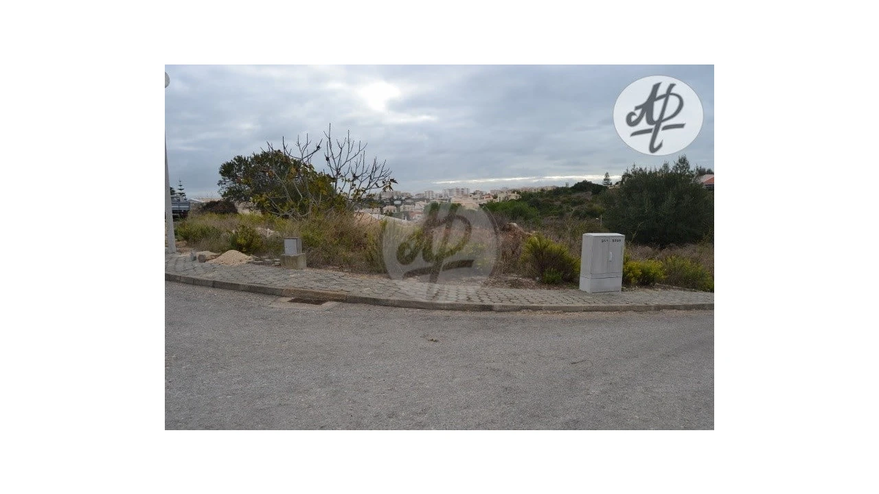 Terreno para Venda em Lagos (São Sebastião e Santa Maria) Foto 4