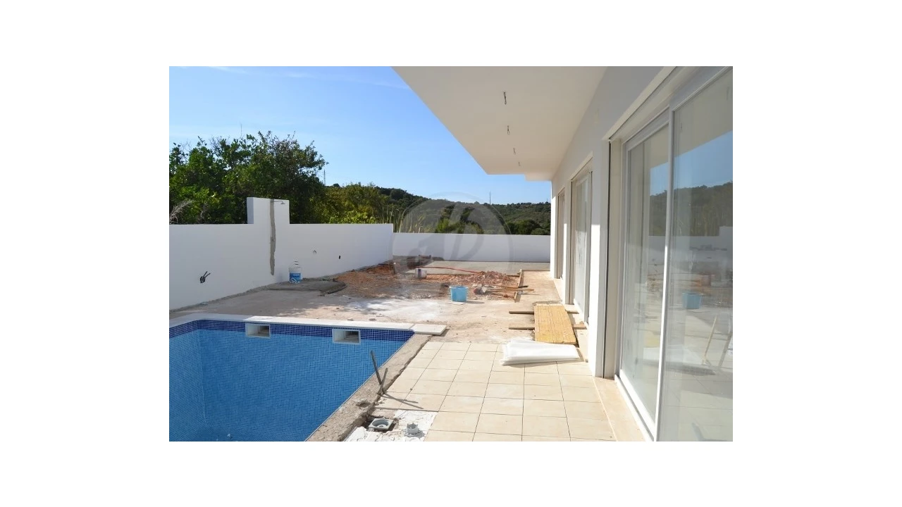 Moradia T4 para Venda em Lagos (São Sebastião e Santa Maria) Foto 5