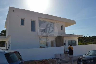Moradia T4 para Venda em Lagos (São Sebastião e Santa Maria)