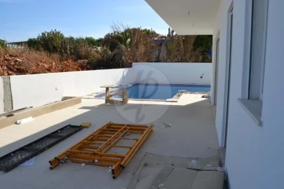 Moradia T4 para Venda em Lagos (São Sebastião e Santa Maria)
