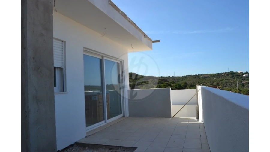 Moradia T4 para Venda em Lagos (São Sebastião e Santa Maria) Foto 1