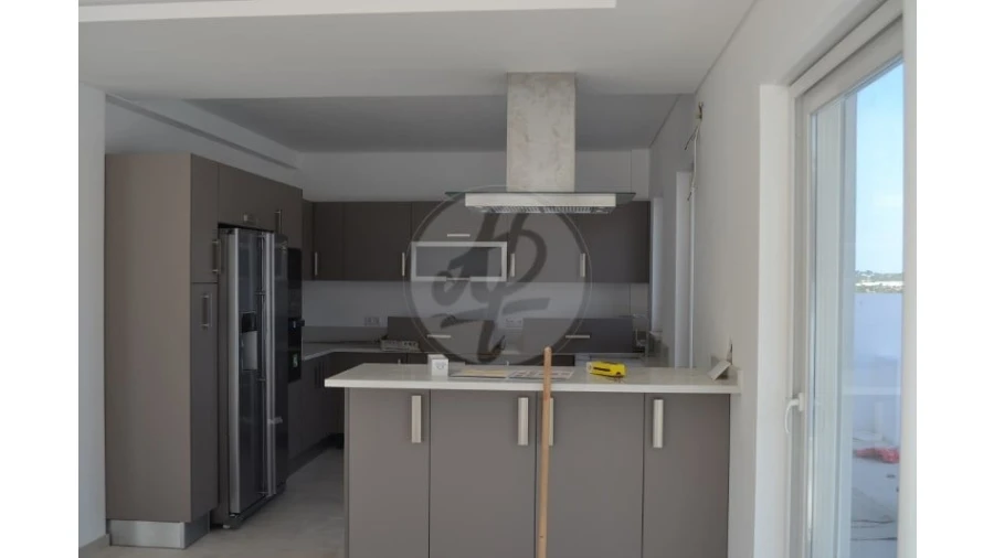 Moradia T4 para Venda em Lagos (São Sebastião e Santa Maria) Foto 7