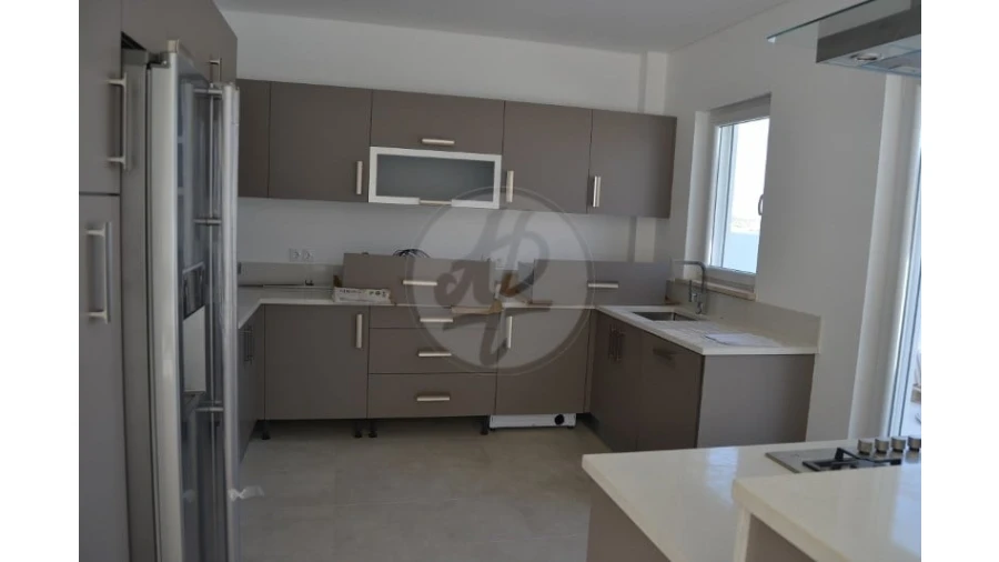 Moradia T4 para Venda em Lagos (São Sebastião e Santa Maria) Foto 9