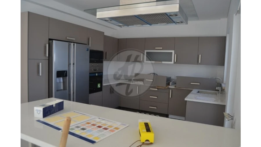 Moradia T4 para Venda em Lagos (São Sebastião e Santa Maria) Foto 8