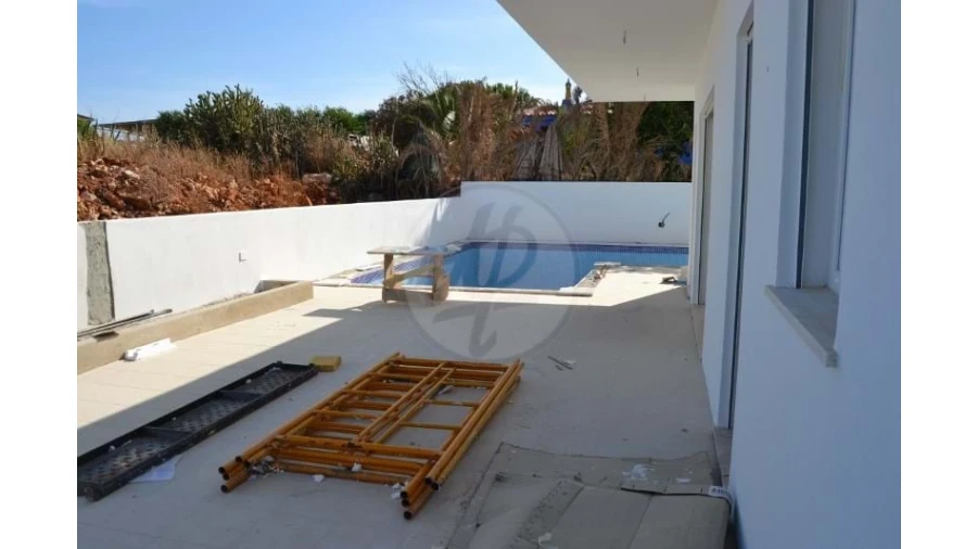 Moradia T4 para Venda em Lagos (São Sebastião e Santa Maria) Foto 4