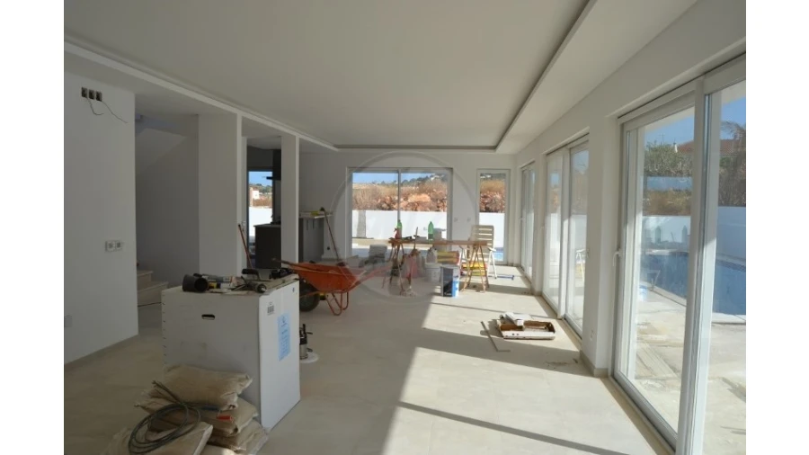 Moradia T4 para Venda em Lagos (São Sebastião e Santa Maria) Foto 10