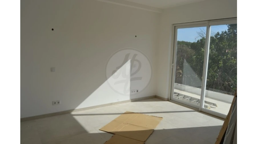 Moradia T4 para Venda em Lagos (São Sebastião e Santa Maria) Foto 13