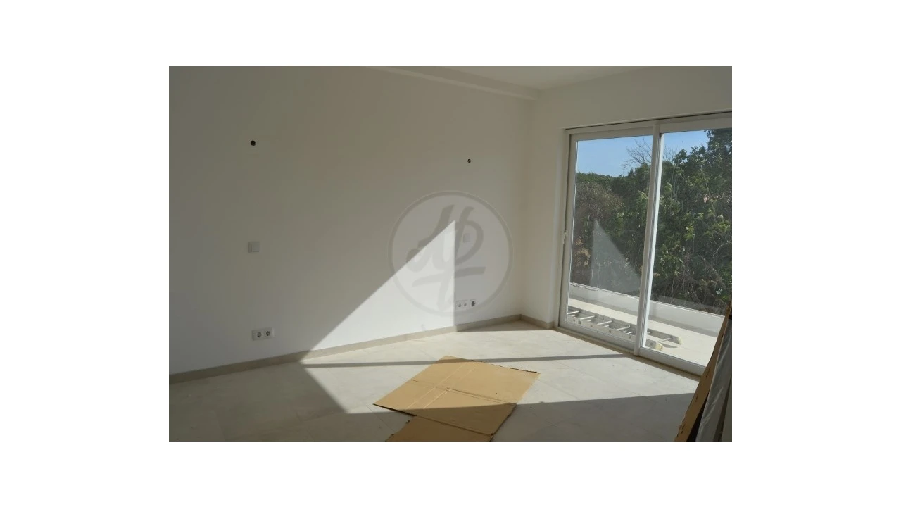 Moradia T4 para Venda em Lagos (São Sebastião e Santa Maria) Foto 13