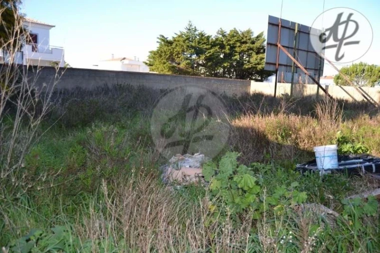 Terreno para Venda em Lagos (São Sebastião e Santa Maria) Foto 2