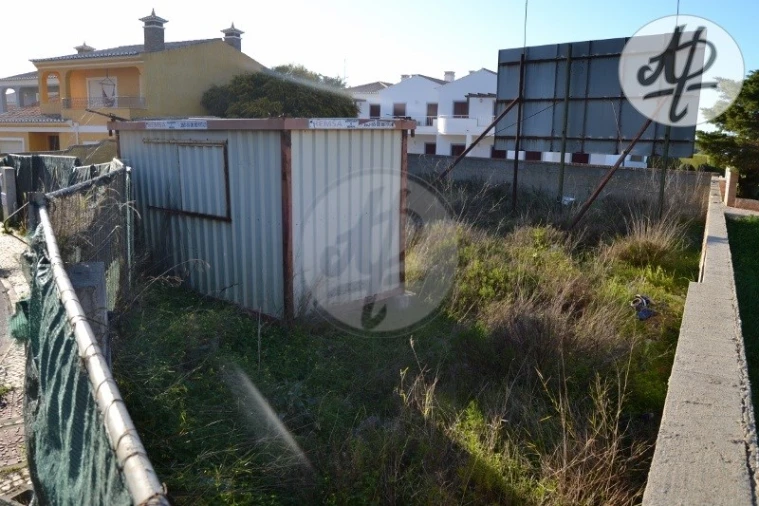 Terreno para Venda em Lagos (São Sebastião e Santa Maria) Foto 3