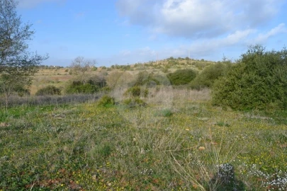 Terreno para Venda em Lagos (São Sebastião e Santa Maria)