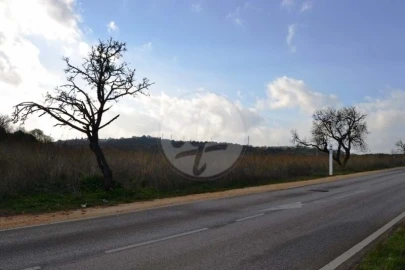 Terreno para Venda em Lagos (São Sebastião e Santa Maria)