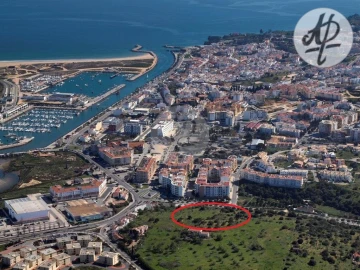 Terreno para Venda em Lagos (São Sebastião e Santa Maria)