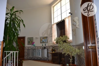 Moradia T15 para Venda em Luz