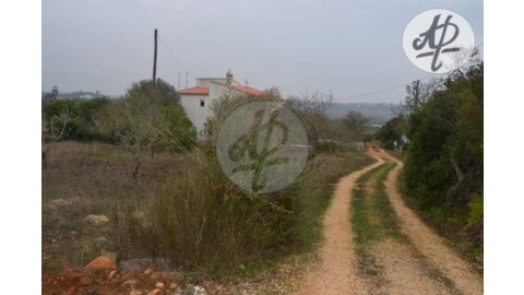 Terreno para Venda em Lagos (São Sebastião e Santa Maria)