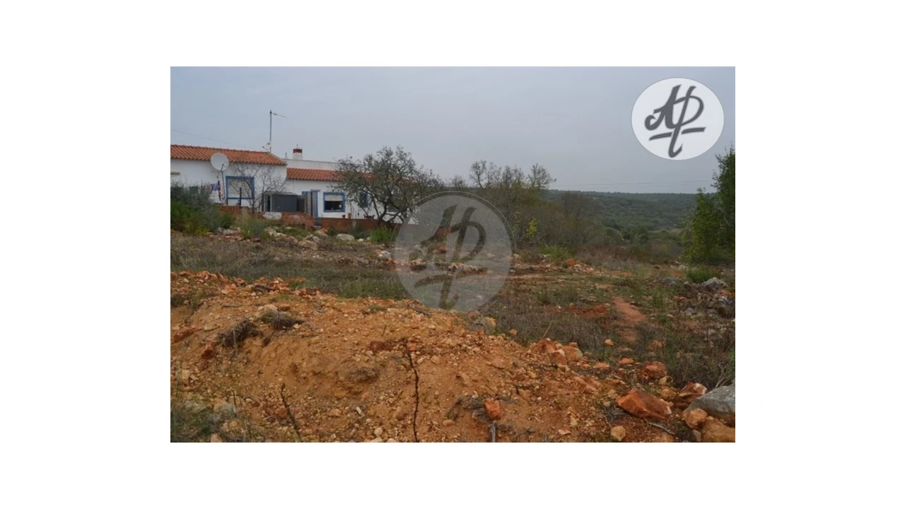 Terreno para Venda em Lagos (São Sebastião e Santa Maria) Foto 2