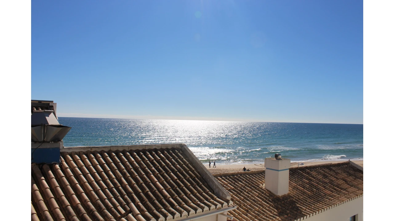 Apartamento T4 para Venda em Vila do Bispo e Raposeira Foto 1