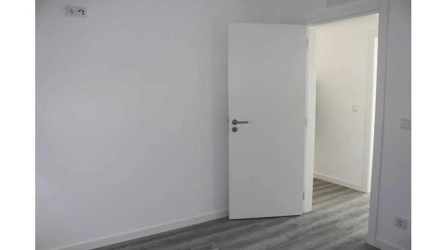 Apartamento T4 para Venda em Vila do Bispo e Raposeira Foto 31