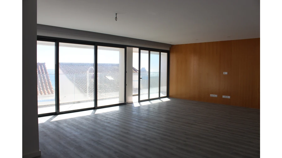 Apartamento T4 para Venda em Vila do Bispo e Raposeira Foto 4