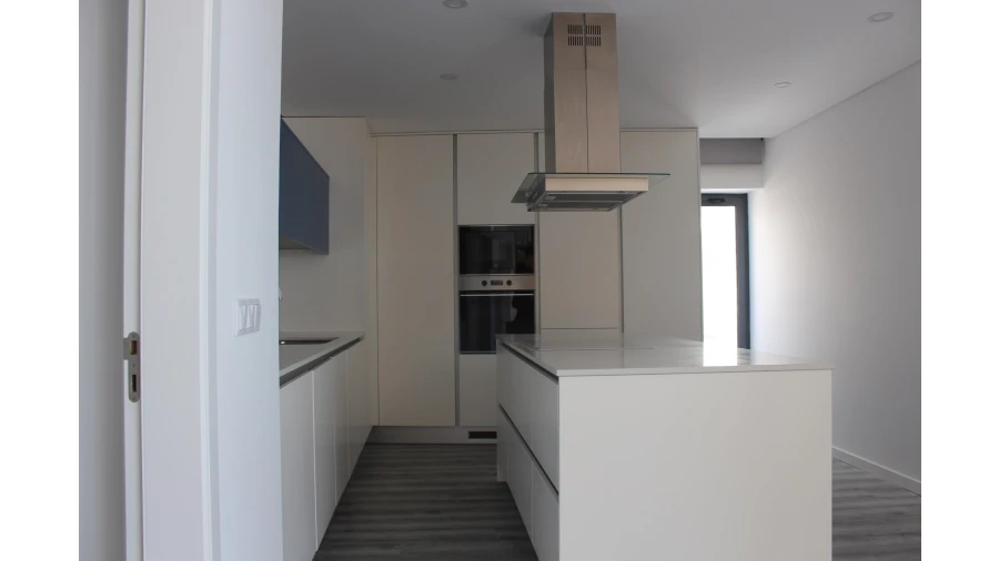 Apartamento T4 para Venda em Vila do Bispo e Raposeira Foto 13