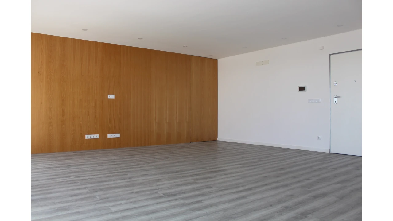 Apartamento T4 para Venda em Vila do Bispo e Raposeira Foto 16
