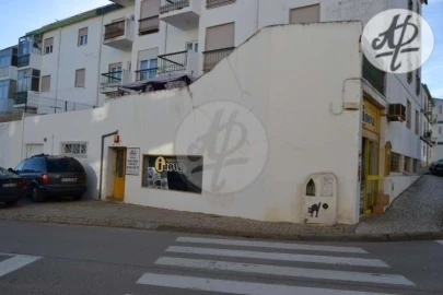 Negócio para Venda em Lagos (São Sebastião e Santa Maria)