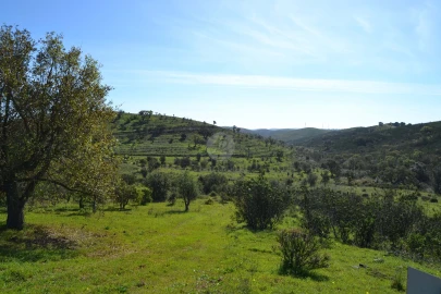 Terreno para Venda em Lagos (São Sebastião e Santa Maria)