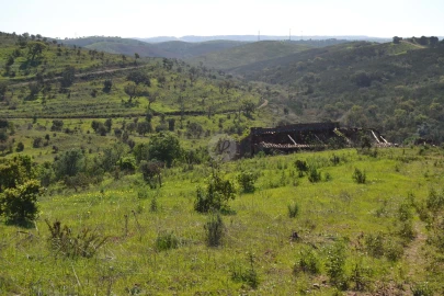 Terreno para Venda em Lagos (São Sebastião e Santa Maria)